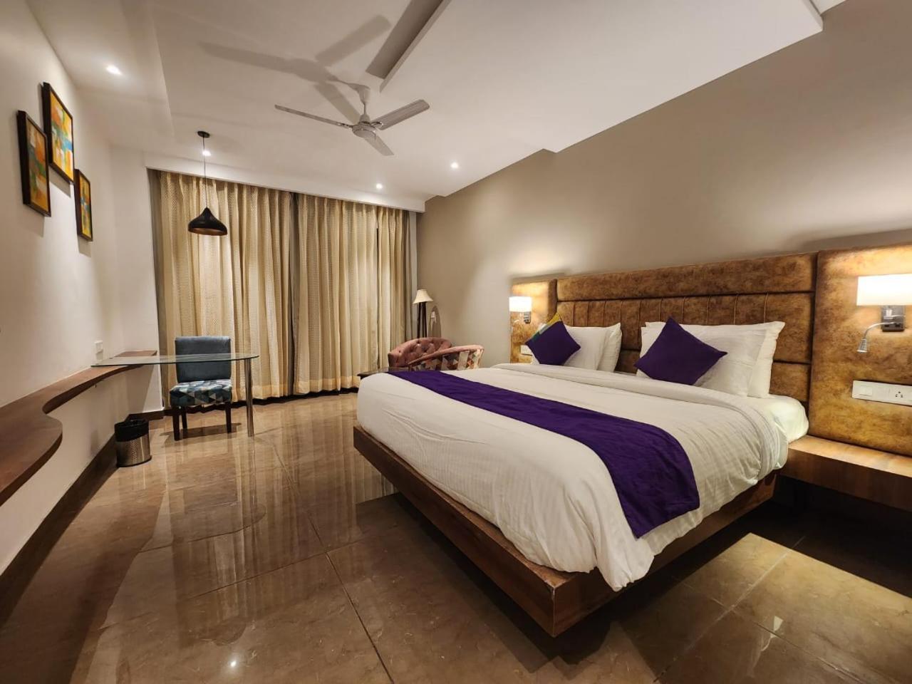 Aachman River And Valley View Resort Dharamshala - A Riverside Resort With Balcony View Ngoại thất bức ảnh