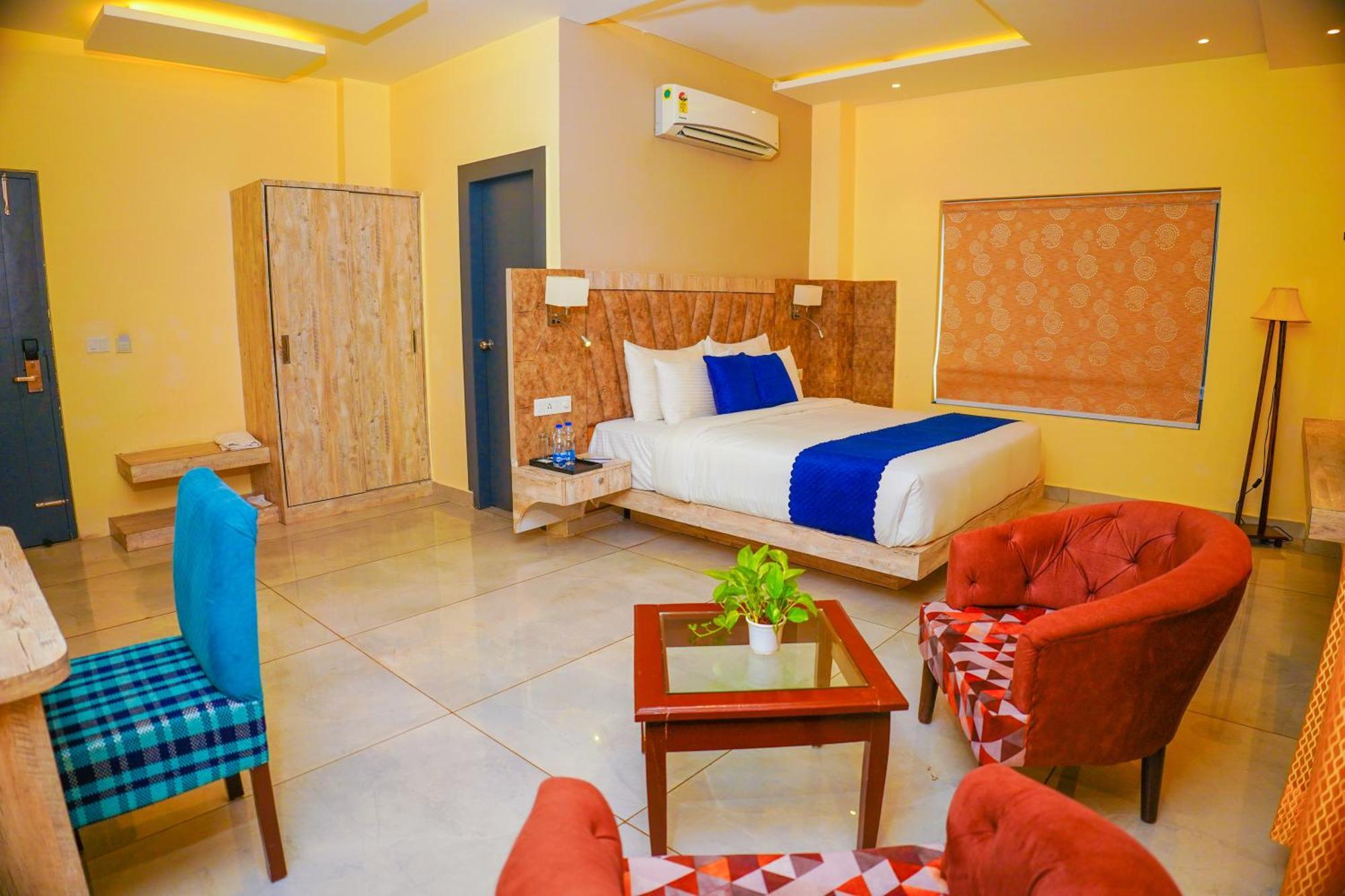 Aachman River And Valley View Resort Dharamshala - A Riverside Resort With Balcony View Ngoại thất bức ảnh