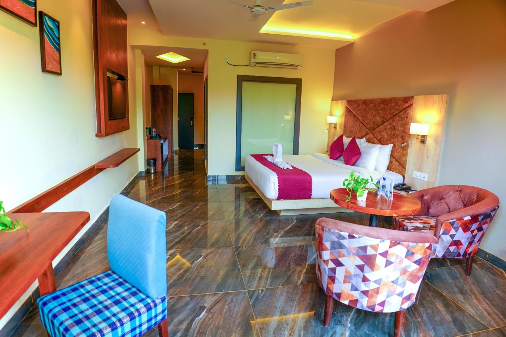 Aachman River And Valley View Resort Dharamshala - A Riverside Resort With Balcony View Ngoại thất bức ảnh